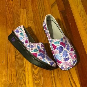 Alegria Debra Lilac Love